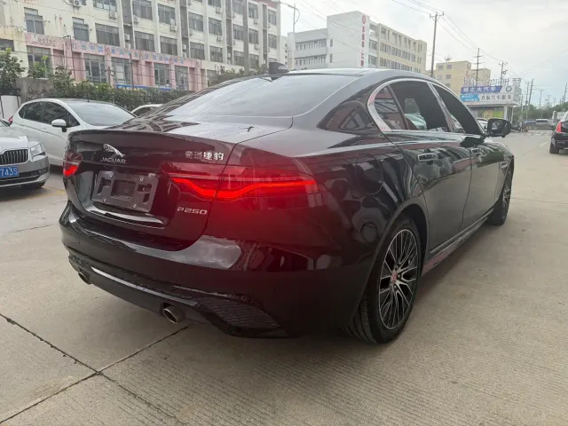 Jaguar XEL — Фото автомобиля 20