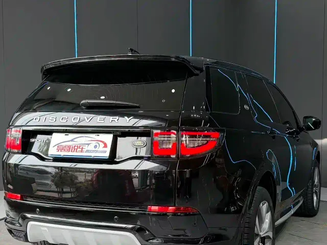 Land Rover Discovery Sport — Фото автомобиля 6