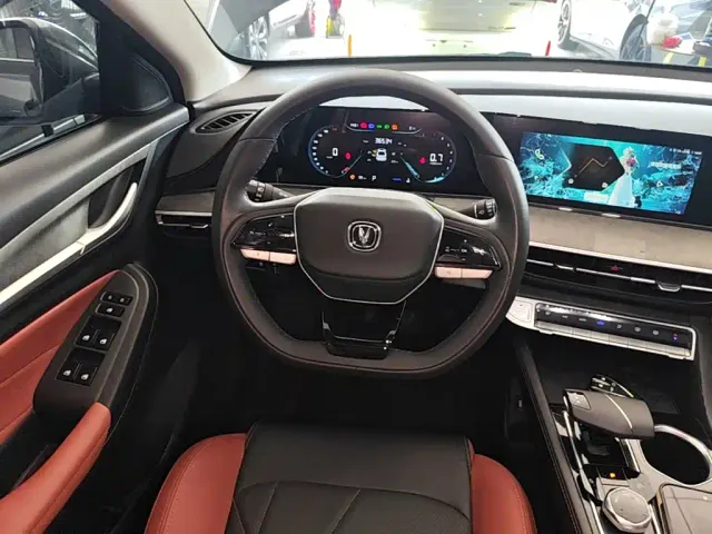 Changan Eado — Фото автомобиля 10
