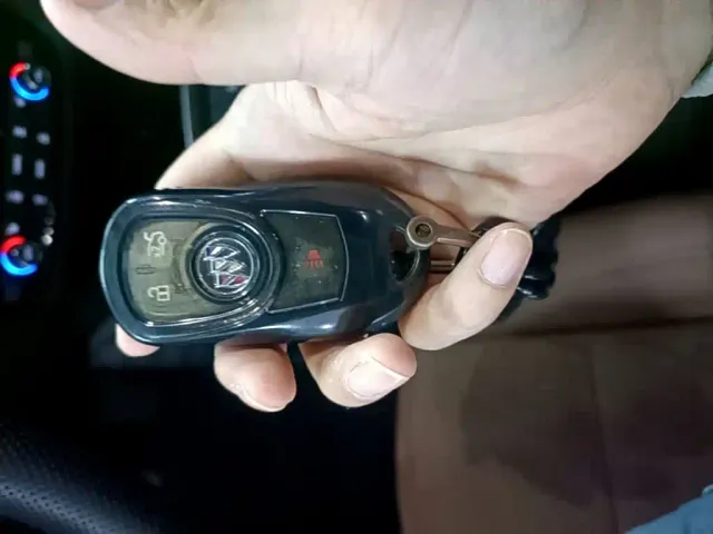 Buick Regal — Фото автомобиля 8