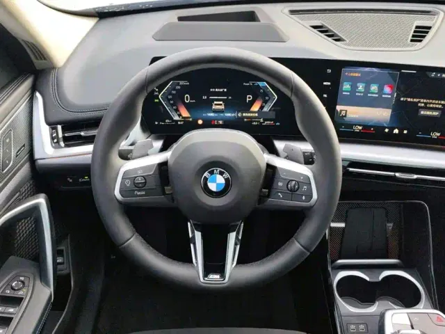 BMW X1 — Фото автомобиля 13