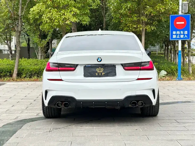BMW 3 Series — Фото автомобиля 8