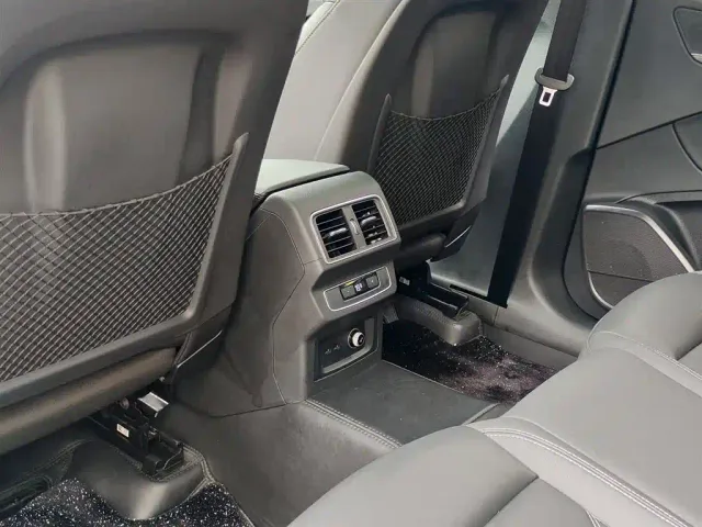 Audi Q5L — Фото автомобиля 9
