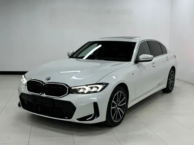 Фотография автомобиля — BMW 3 Series