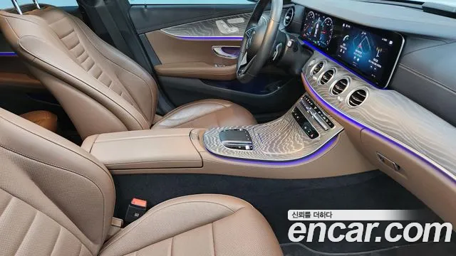 Mercedes-Benz E-Class E-класс W213 E350 4MATIC Exclusive — Фото автомобиля 9