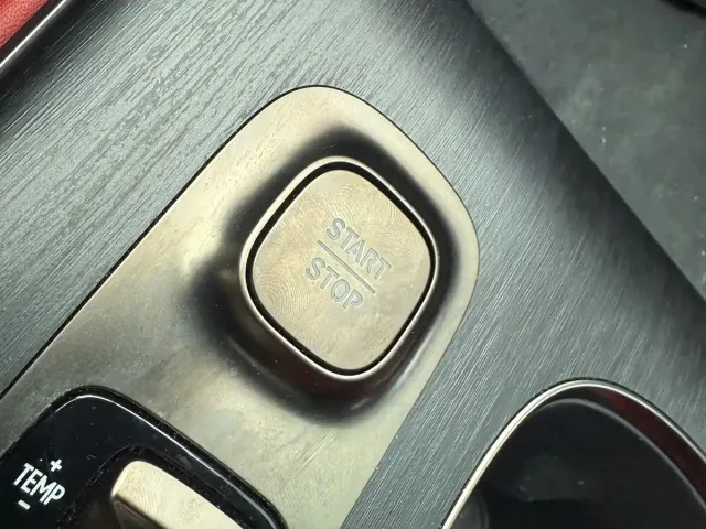 Xiaomi SU7 — Фото автомобиля 7