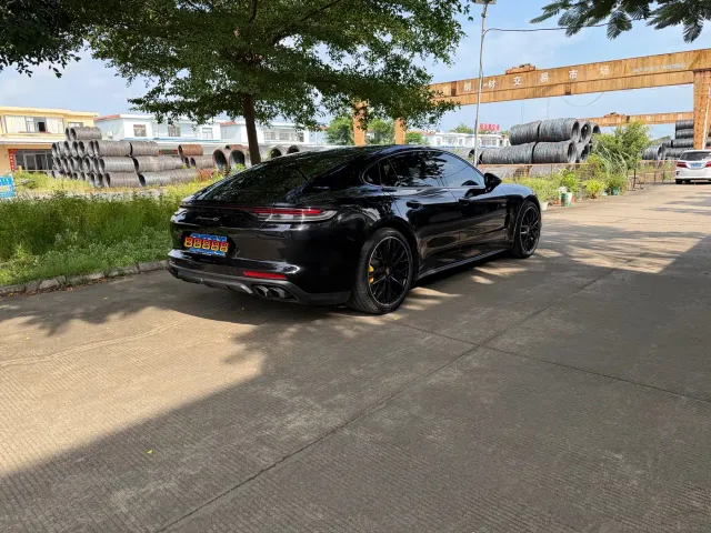 Porsche Panamera — Фото автомобиля 4