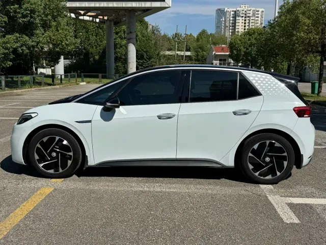 Volkswagen ID.3 — Фото автомобиля 7