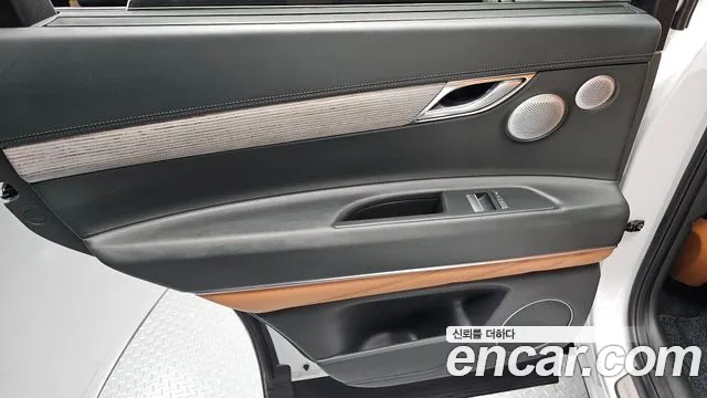 Genesis GV80 — Фото автомобиля 14
