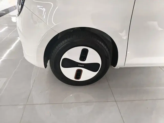 Changan Lumin — Фото автомобиля 22