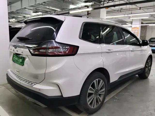 Ford Edge — Фото автомобиля 6
