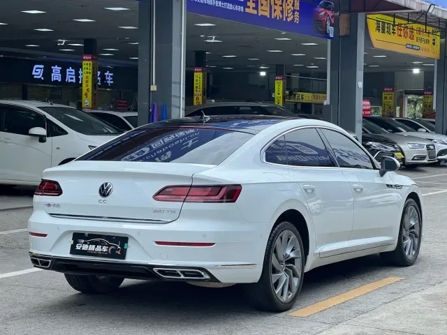 Volkswagen CC — Фото автомобиля 4