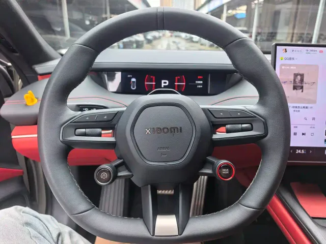 Xiaomi SU7 — Фото автомобиля 8