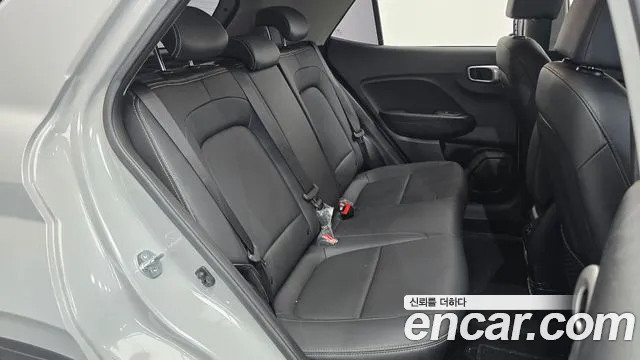 Hyundai Venue — Фото автомобиля 15