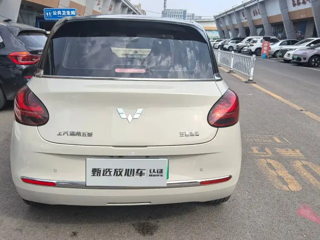 Wuling Bingo — Фото автомобиля 3