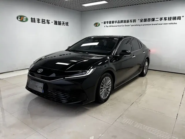 Фотография автомобиля — Toyota Camry