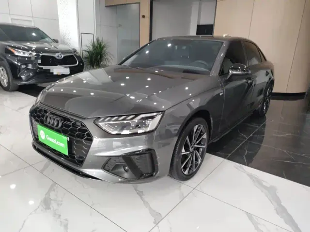 Фотография автомобиля — Audi A4L