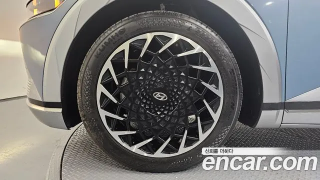 Hyundai Ioniq5 Ioniq5 Long Range AWD — Фото автомобиля 3
