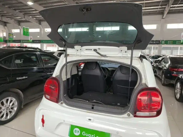 Roewe Clever — Фото автомобиля 18