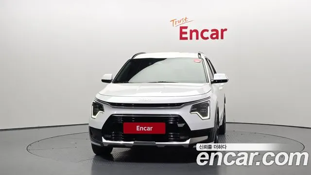 Kia Niro The All New Niro Signature — Фото автомобиля 3