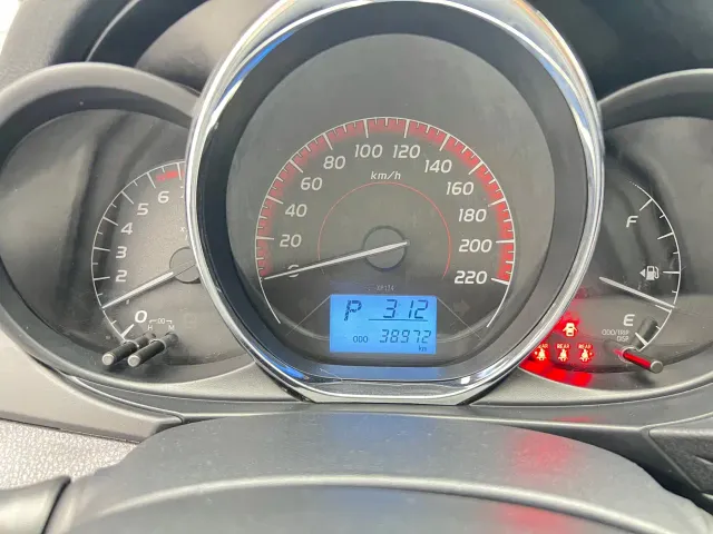 Toyota Vios FS — Фото автомобиля 13