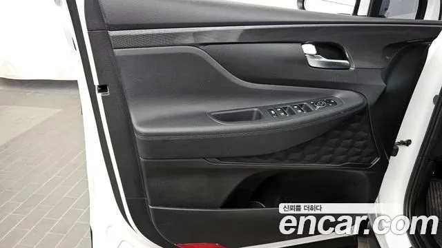 Hyundai Santafe — Фото автомобиля 22
