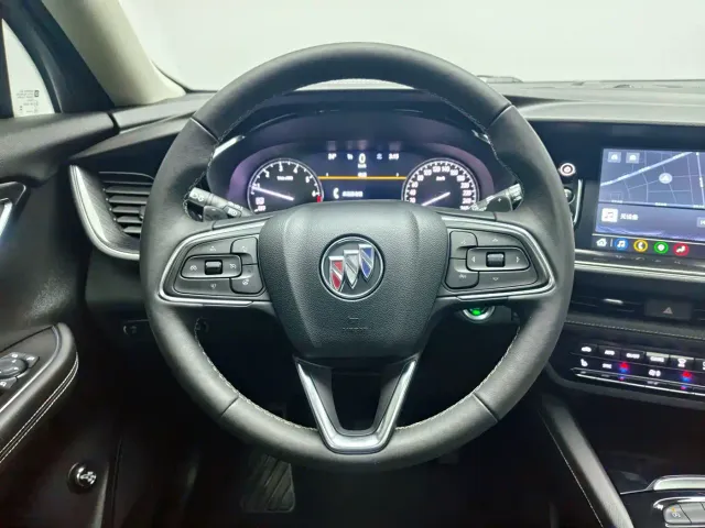 Buick Envision Plus — Фото автомобиля 14