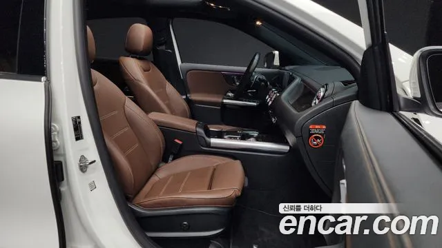 Mercedes-Benz GLA-Class — Фото автомобиля 11
