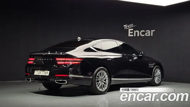 Фотография автомобиля — Genesis G80 RG3