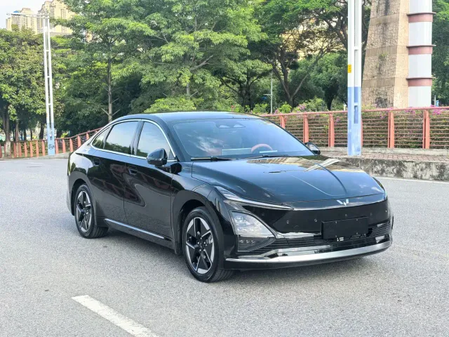 Wuling Starlight — Фото автомобиля 3