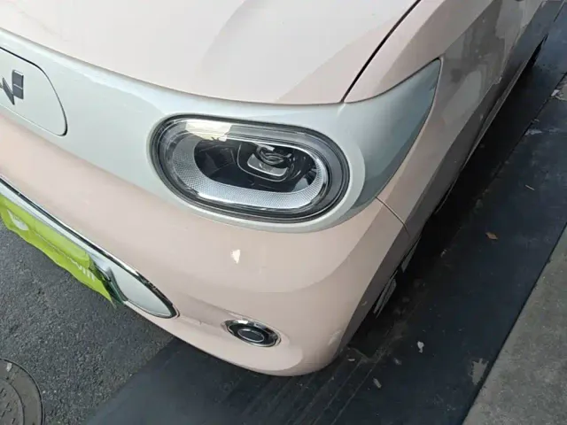 Wuling Hongguang Mini EV — Фото автомобиля 23