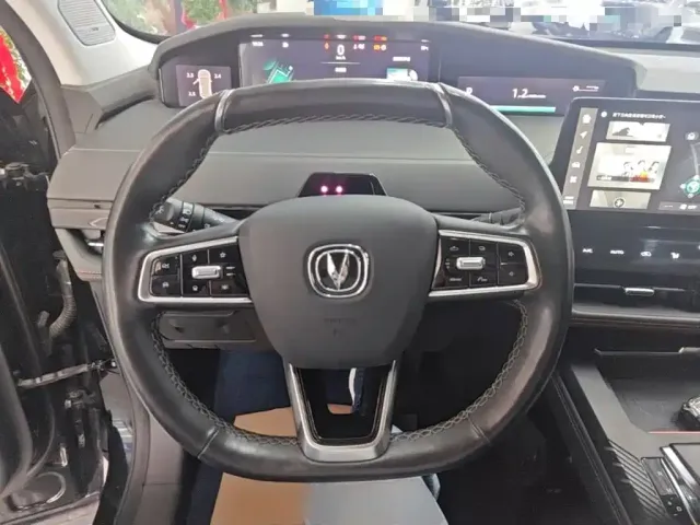 Changan Changan UNI-K 2021 2.0T Premium — Фото автомобиля 10