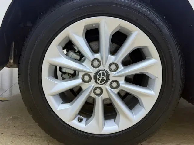 Toyota Corolla — Фото автомобиля 24