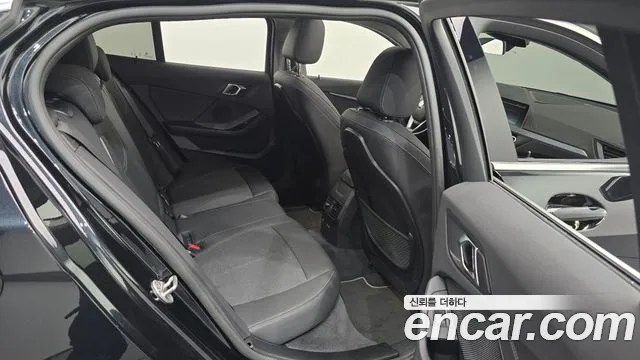 BMW 1 Series — Фото автомобиля 11
