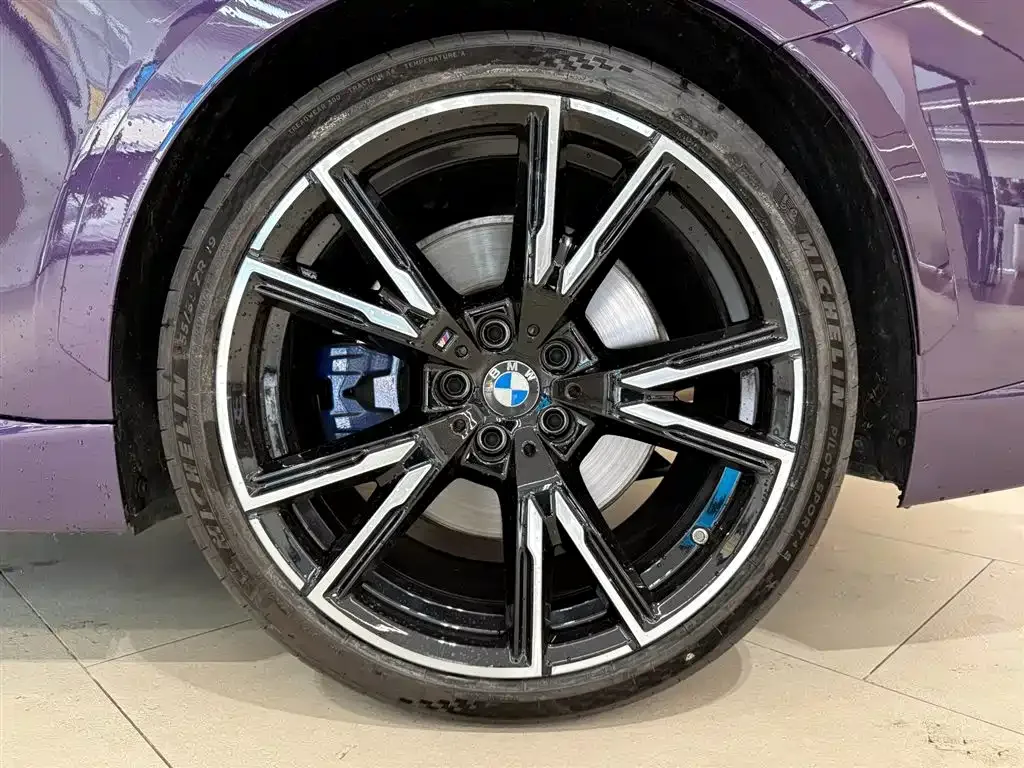 BMW BMW M240i 2025 M240i xDrive — Фото автомобиля 7