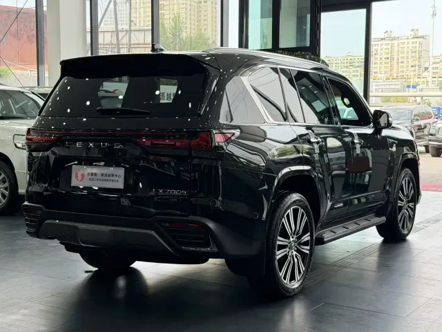 Lexus LX — Фото автомобиля 17