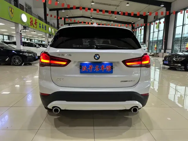 BMW X1 — Фото автомобиля 7