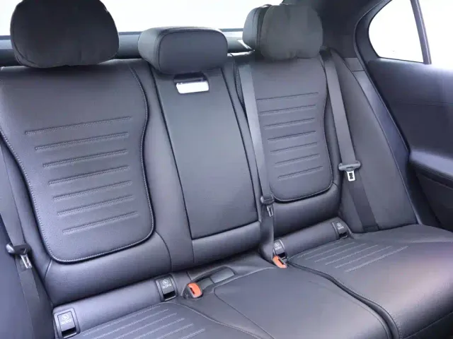 Mercedes-Benz C-Class — Фото автомобиля 23