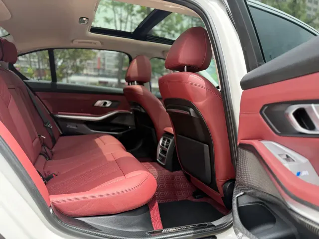 BMW 3 Series — Фото автомобиля 10