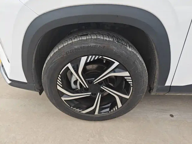 Geely Boyue — Фото автомобиля 22