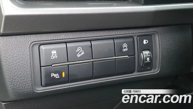 KG_Mobility_Ssangyong Rexton Новый Rexton Sport Дизель 2.2 4WD — Фото автомобиля 12