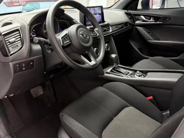 Mazda CX-4 — Фото автомобиля 16