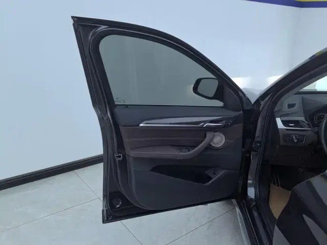 BMW X1 — Фото автомобиля 7