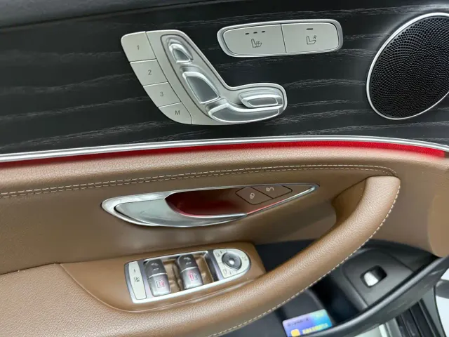 Mercedes-Benz E-Class — Фото автомобиля 7