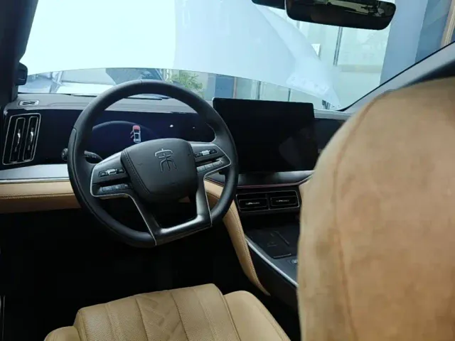BYD Song L DM-i — Фото автомобиля 9