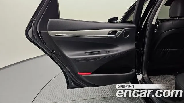 Hyundai Grandeur New — Фото автомобиля 14