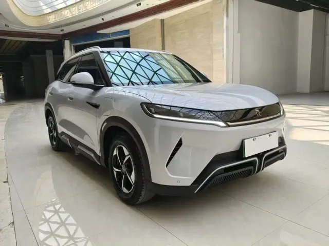 BYD Yuan UP — Фото автомобиля 8