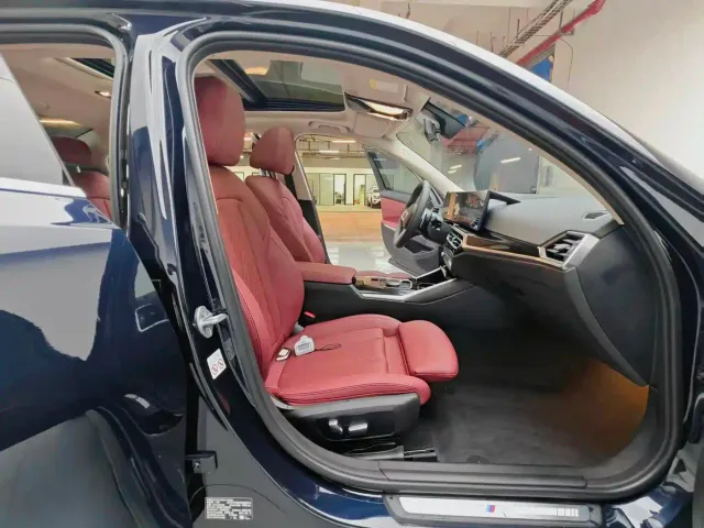 BMW 3 Series — Фото автомобиля 11