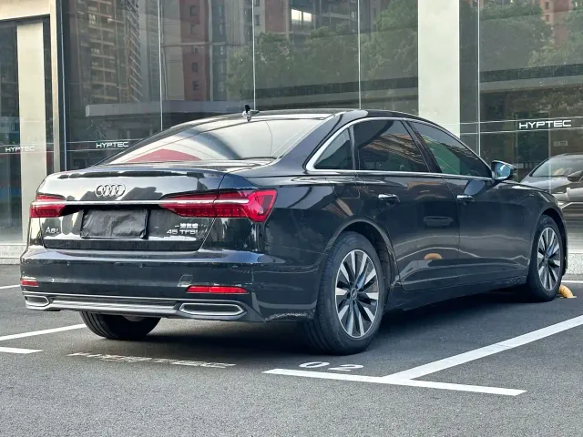 Audi A6L — Фото автомобиля 2