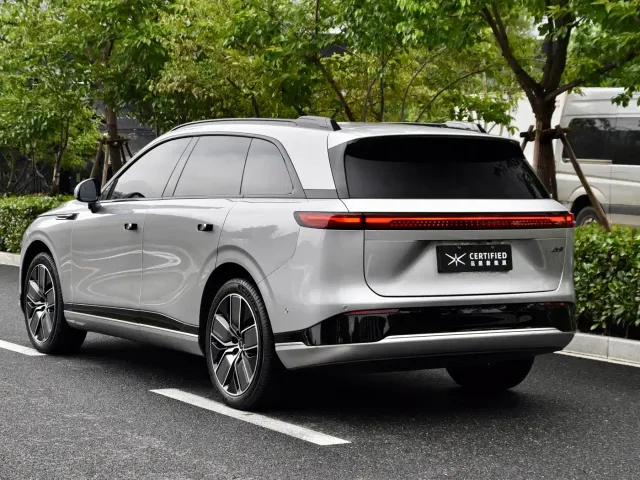 Xpeng G9 — Фото автомобиля 3